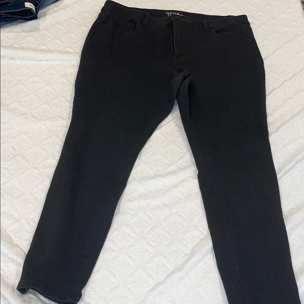 Stretch plus size Black High-Rise Skinny Jeans